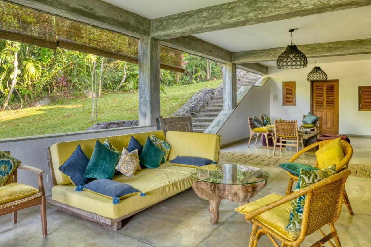 โรงแรมลีฟวิง เฮอริเทจ คอสแลนดา Koslanda ภายนอก รูปภาพ